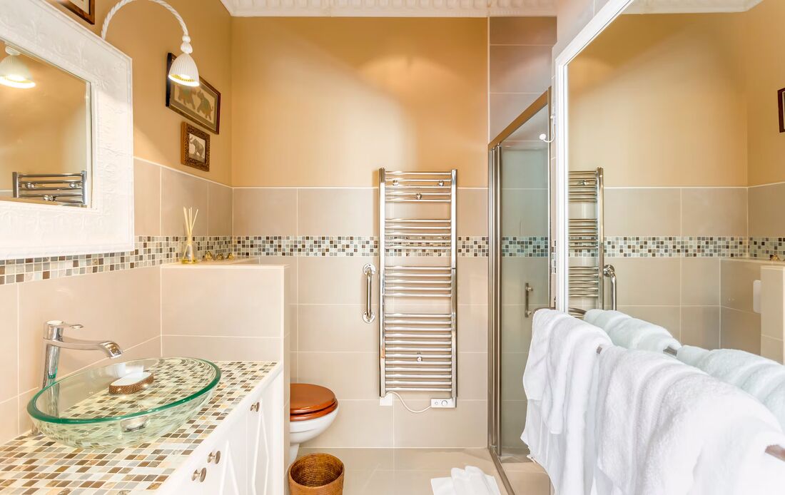 La salle de bains de la Suite Coloniale I